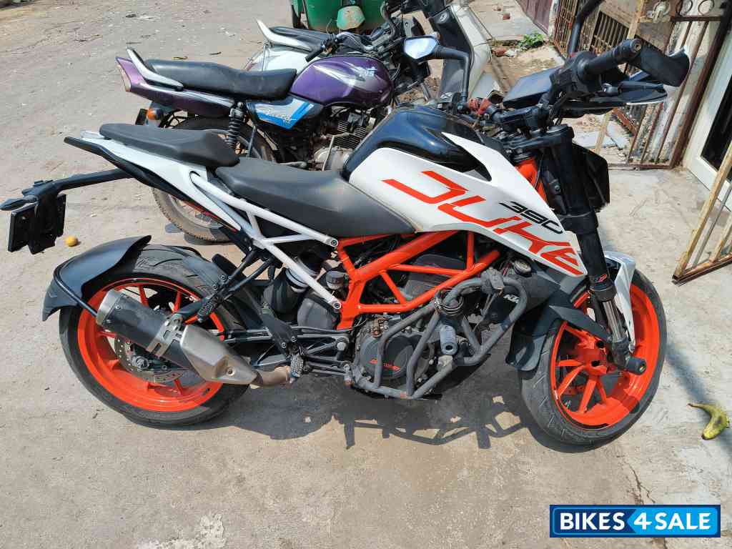 KTM Duke 390