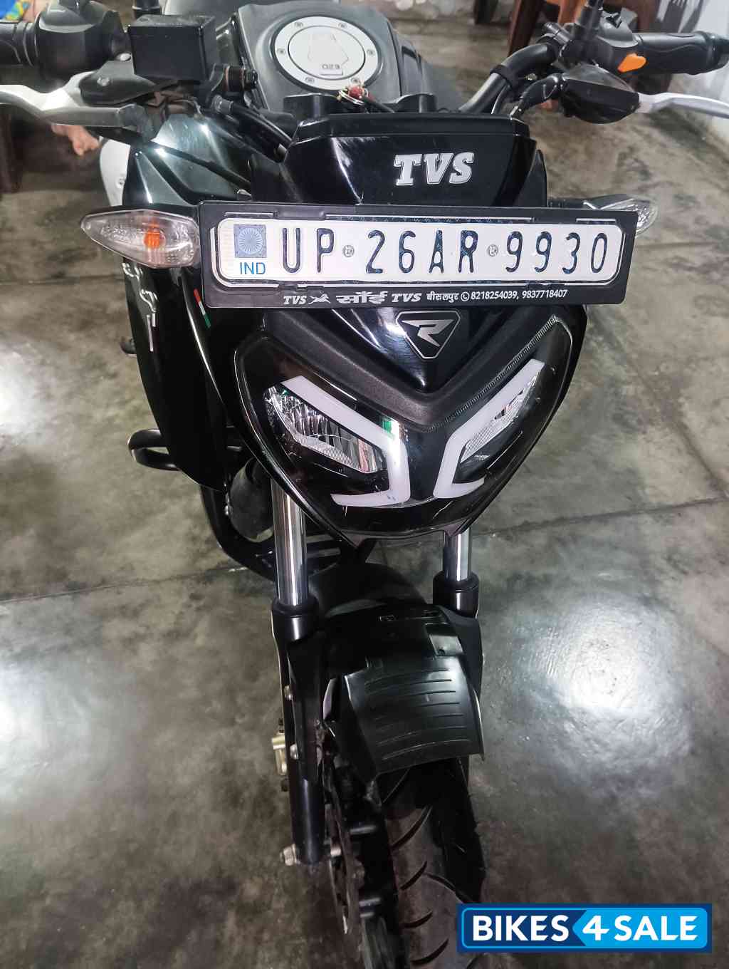 TVS Raider Split Seat