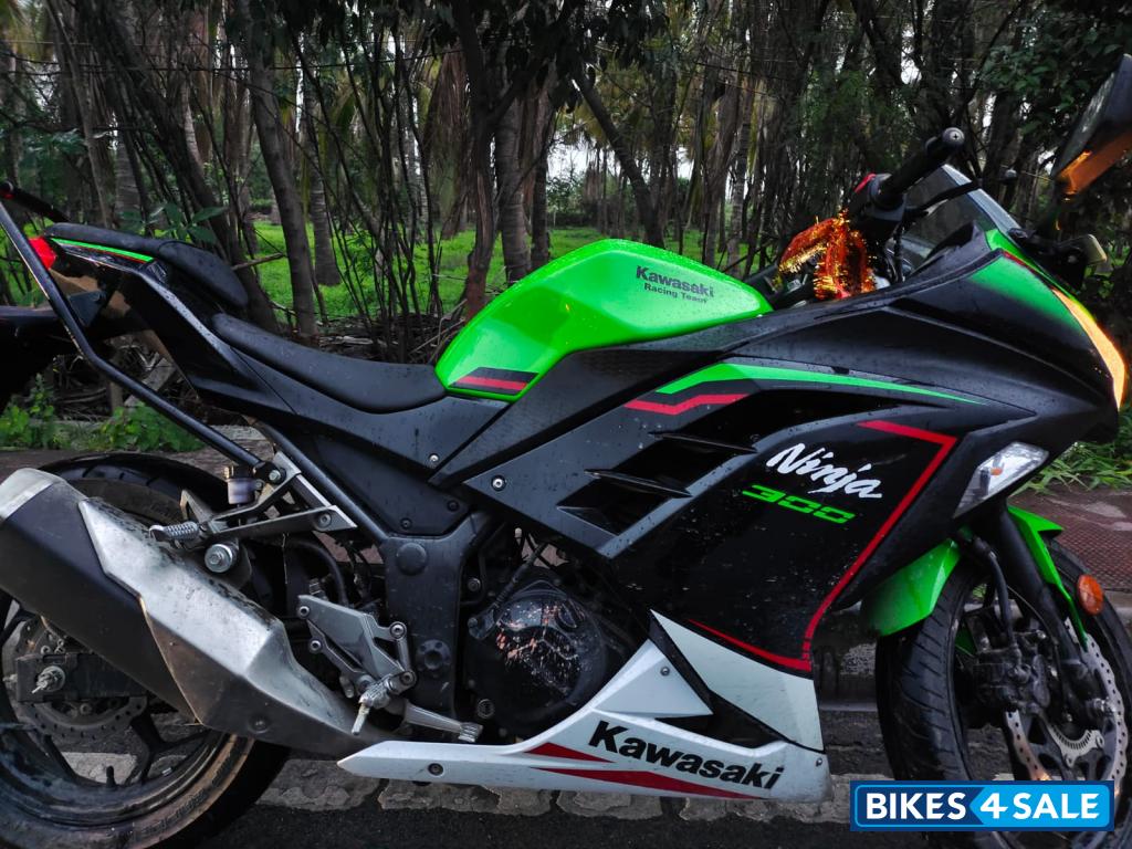 Krt Green Kawasaki Ninja 300 BS6 2022