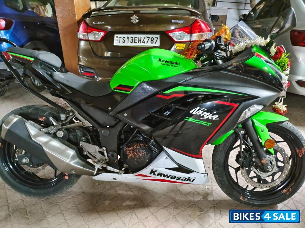 Krt Green Kawasaki Ninja 300 BS6 2022