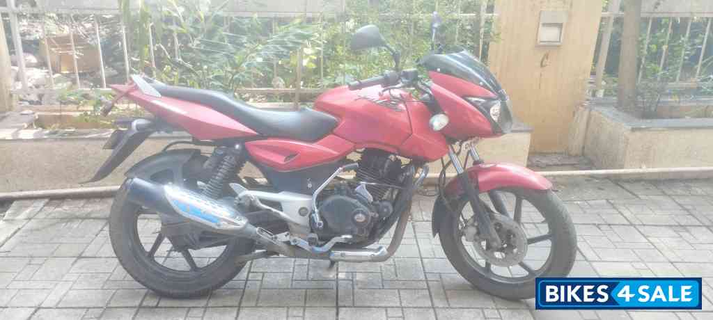 Red Bajaj Pulsar 150 DTSi