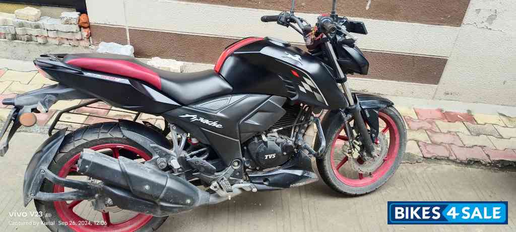 Matte Black TVS Apache RTR 160 4V Special Edition Matte Black TVS Apache RTR 160 4V Special Edition