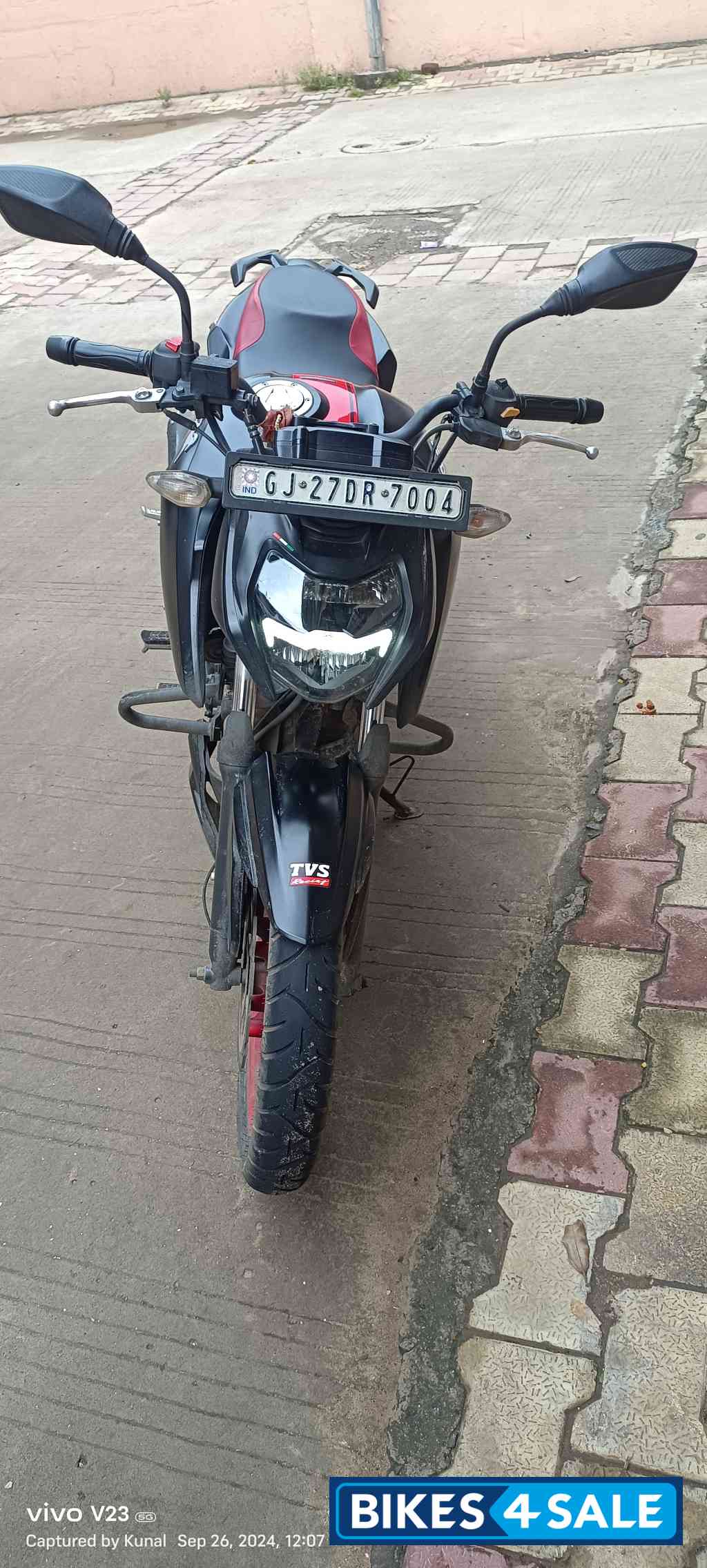 Matte Black TVS Apache RTR 160 4V Special Edition Matte Black TVS Apache RTR 160 4V Special Edition