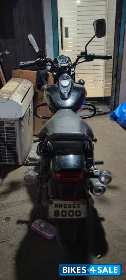 Bajaj Avenger 180 DTS-i