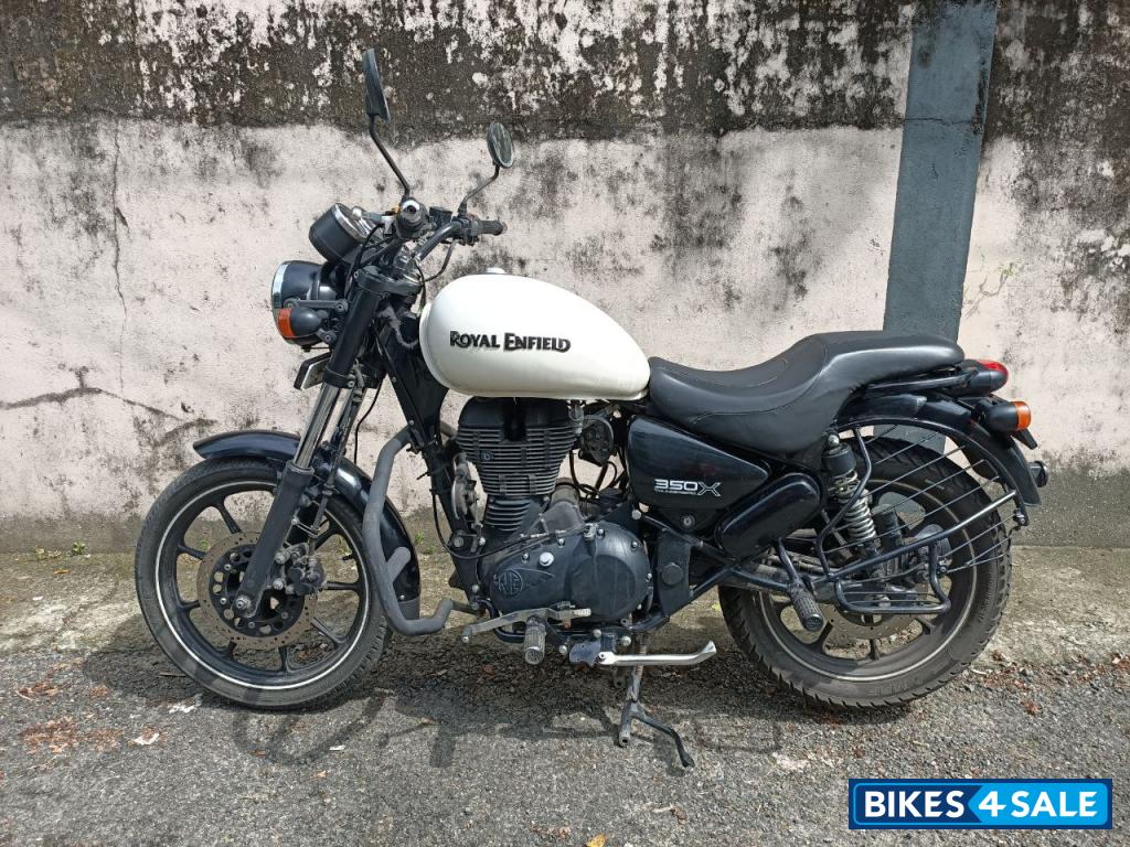 White Royal Enfield Thunderbird X 350
