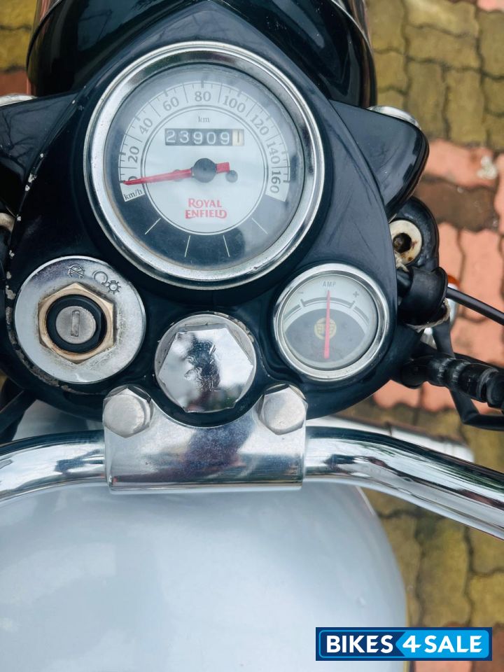 Royal Enfield Classic 350 Royal Enfield Classic 350