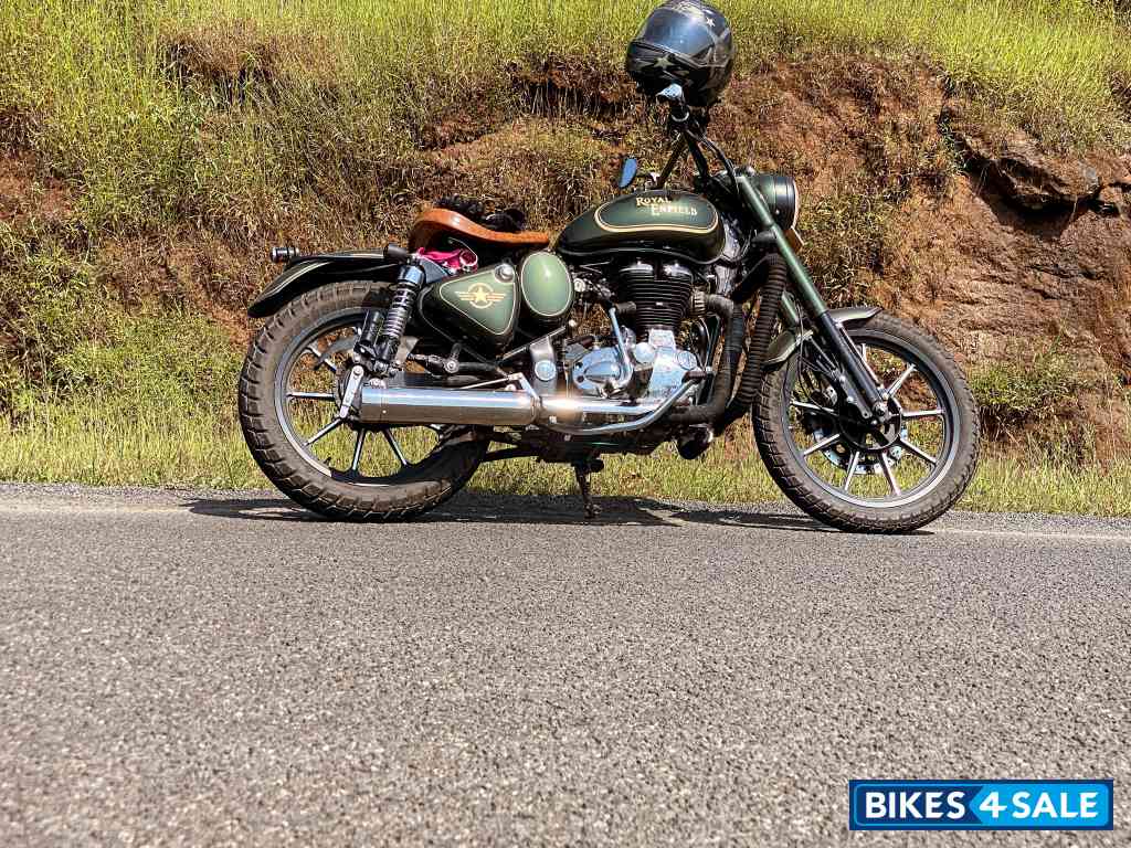Green Royal Enfield Classic 500