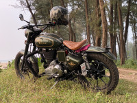 Green Royal Enfield Classic 500