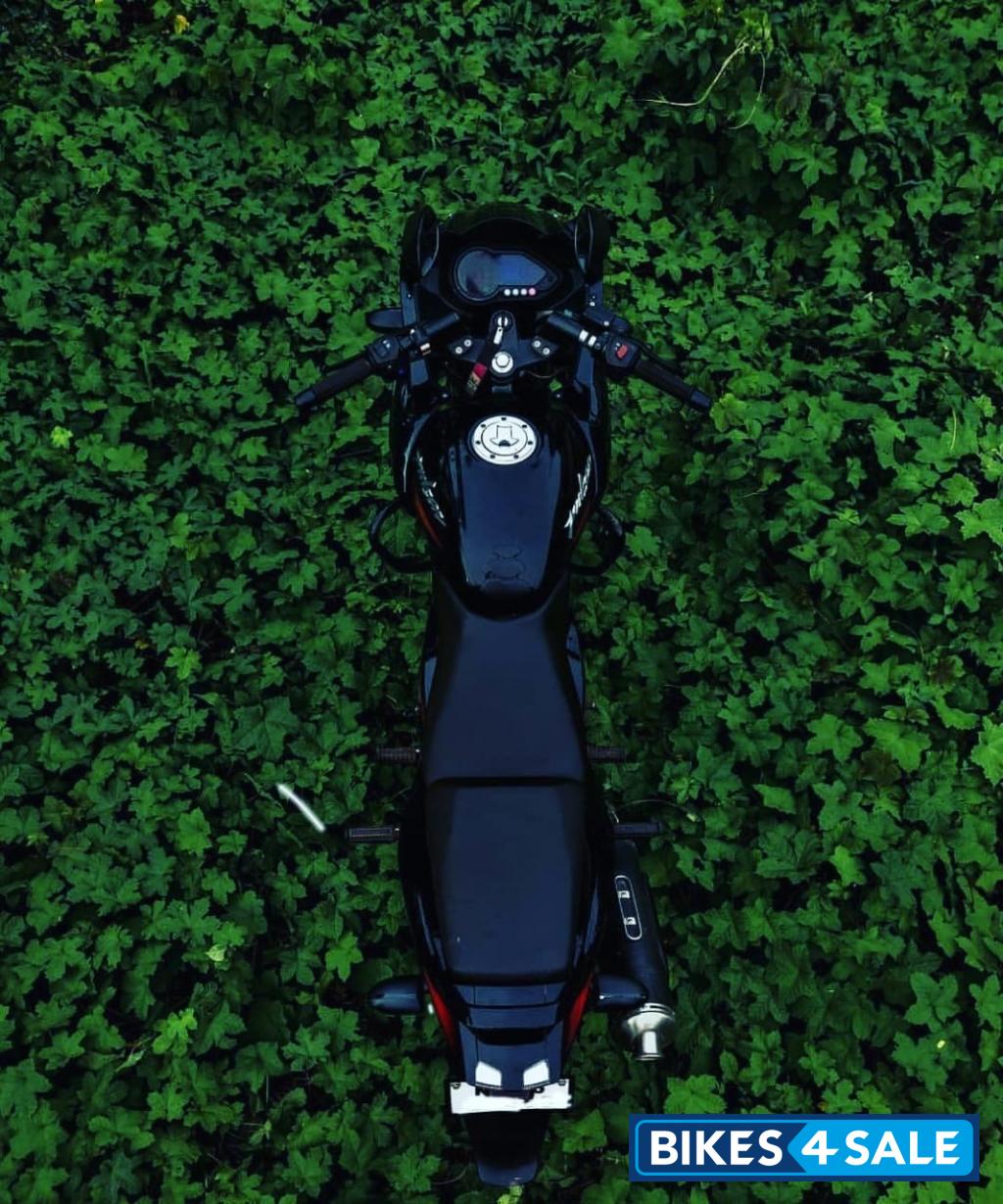 Bajaj Pulsar 220 DTSFi