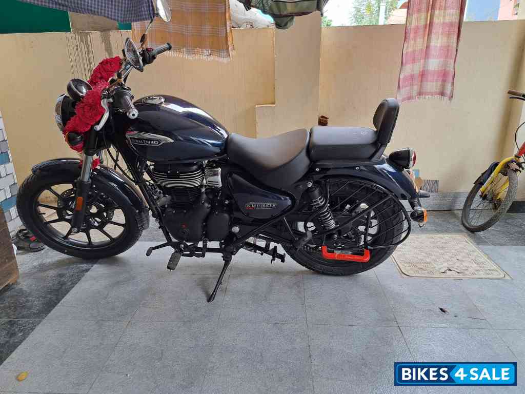 Royal Enfield Meteor 350 Stellar