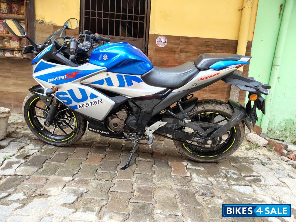Suzuki Gixxer SF 250 BS6
