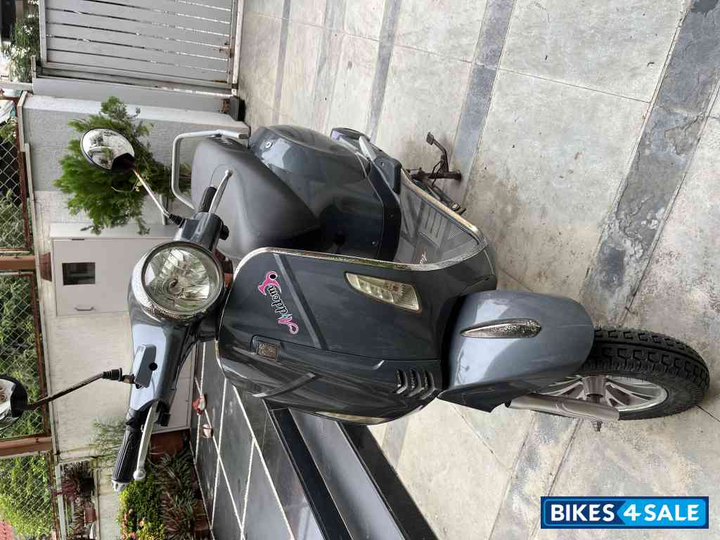 Adam E Vista Electric Scooter