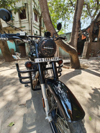 Pure Black Royal Enfield Classic 350 Single Channel BS6
