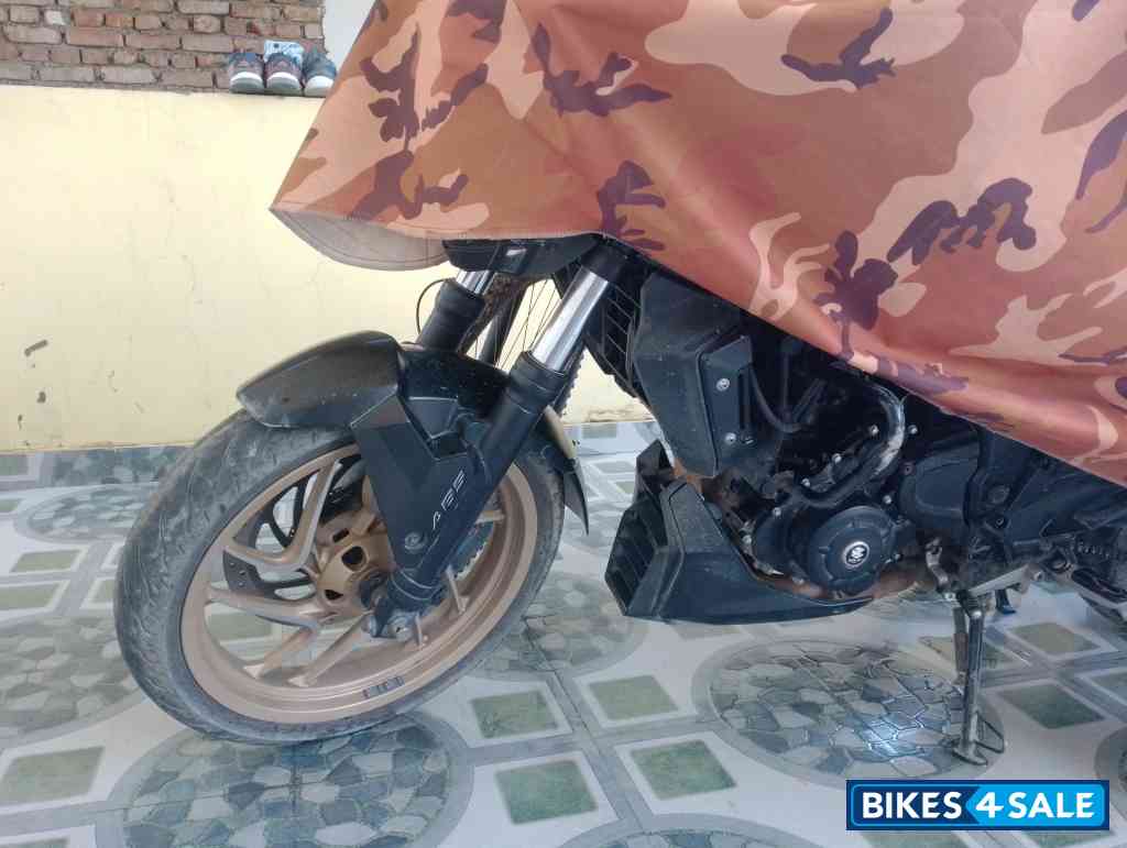 Bajaj Dominar 400