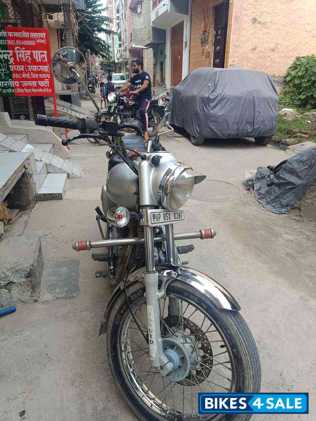 Silver Royal Enfield Bullet Electra