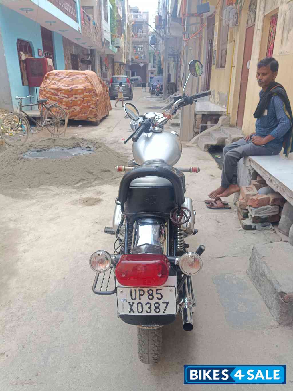Silver Royal Enfield Bullet Electra