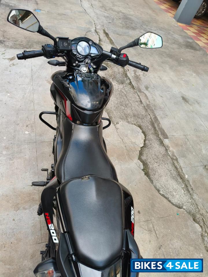 Black Bajaj Pulsar 200 NS ABS