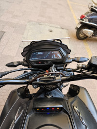 Black Bajaj Dominar 400