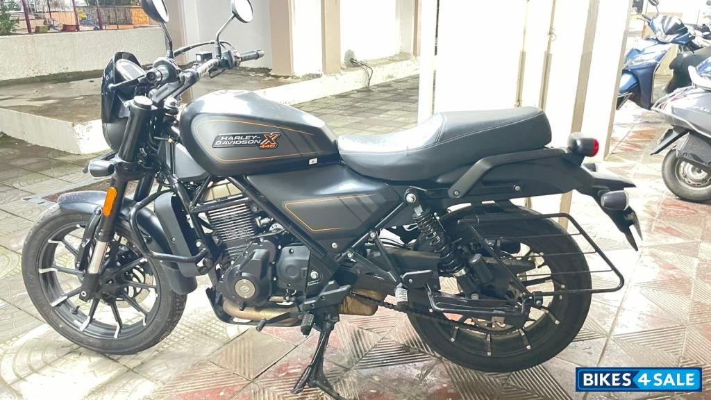 Black Harley Davidson X440 S