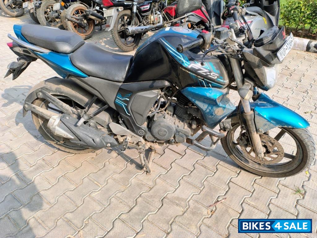 Special Edition Blue Yamaha FZ-S FI V2