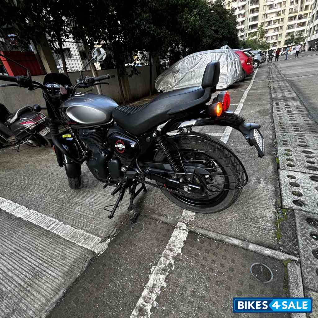 Royal Enfield Hunter 350 Metro