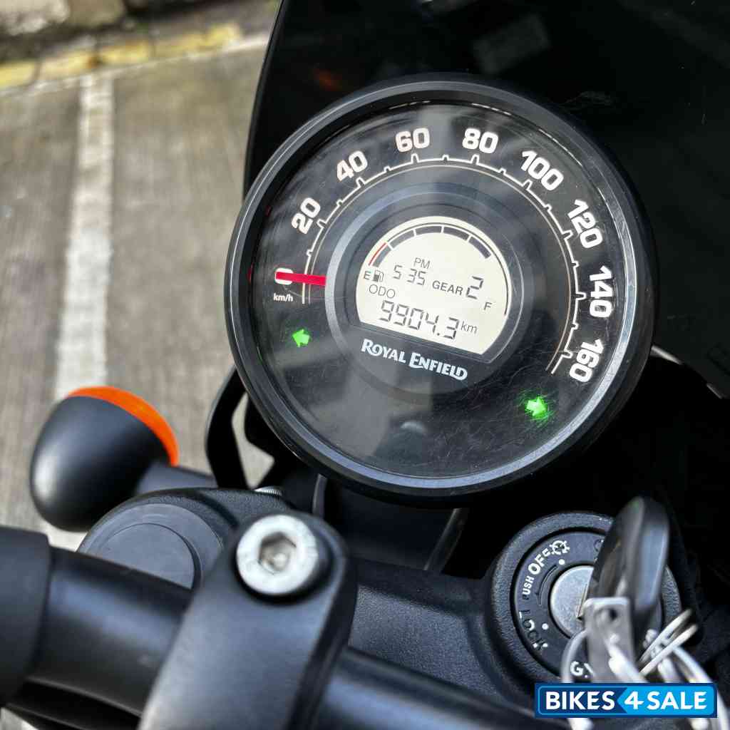 Royal Enfield Hunter 350 Metro