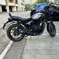 Royal Enfield Hunter 350 Metro