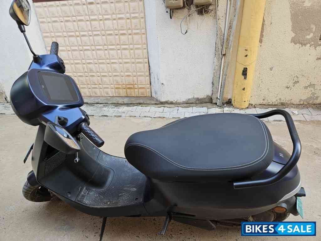 Midnight Blue Ola S1 Air