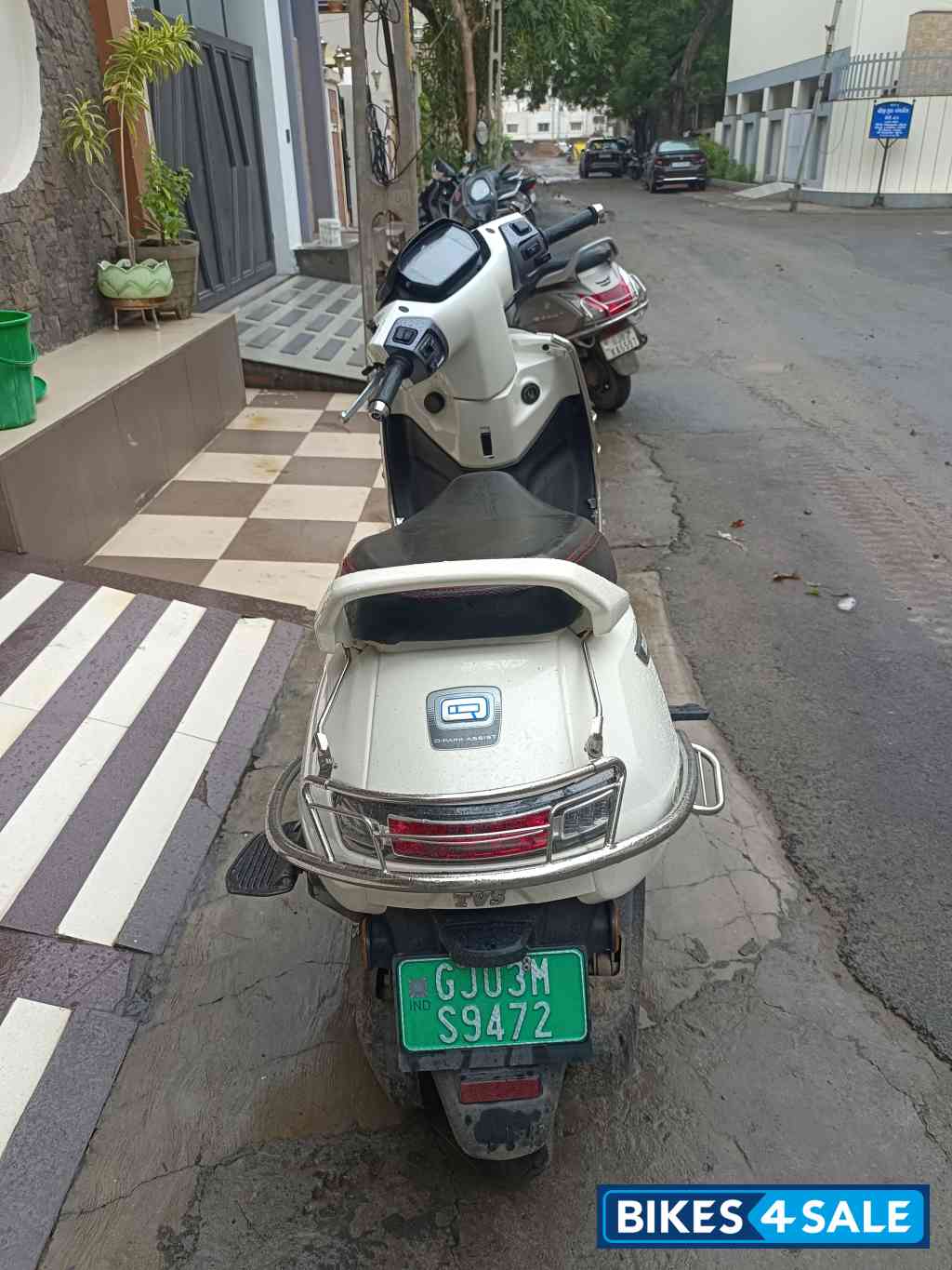 White TVS iQube Electric