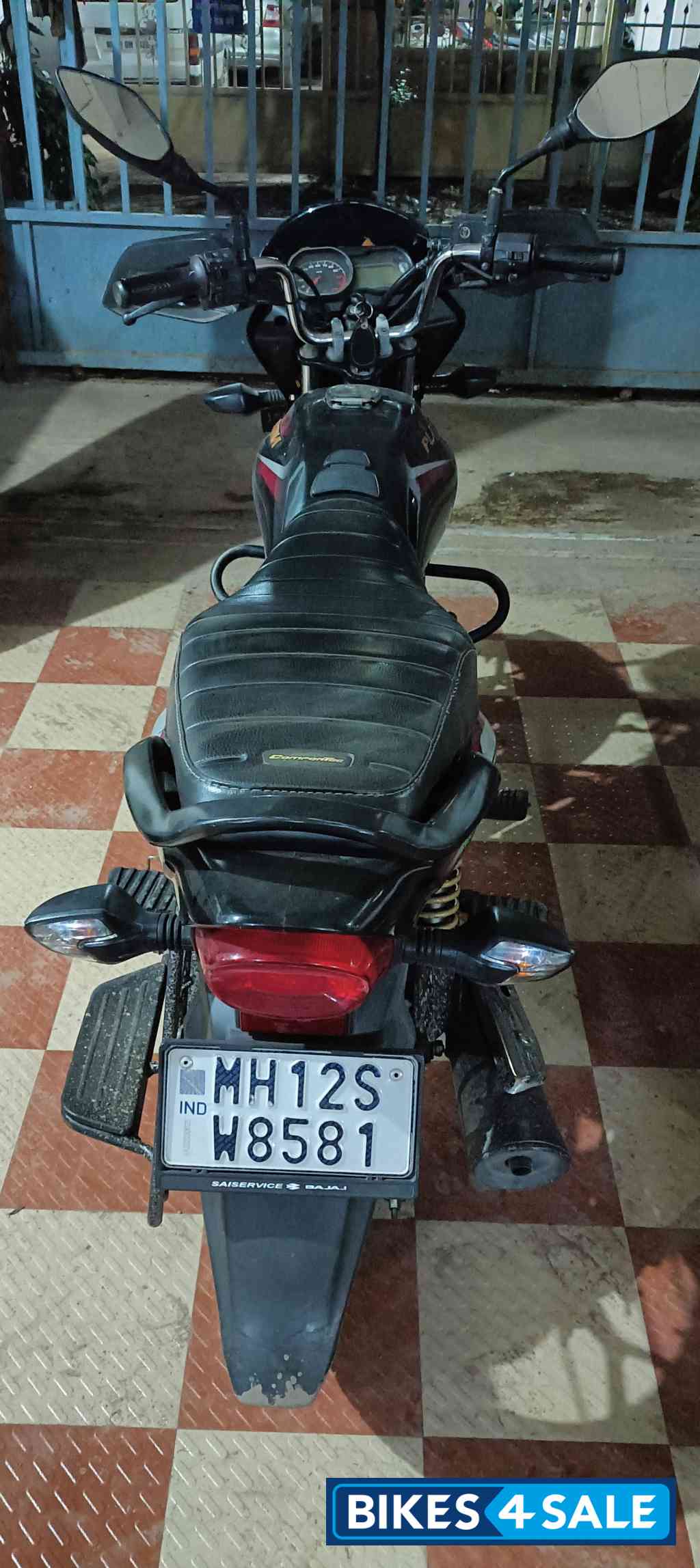 Bajaj Platina 110 H-Gear BS6