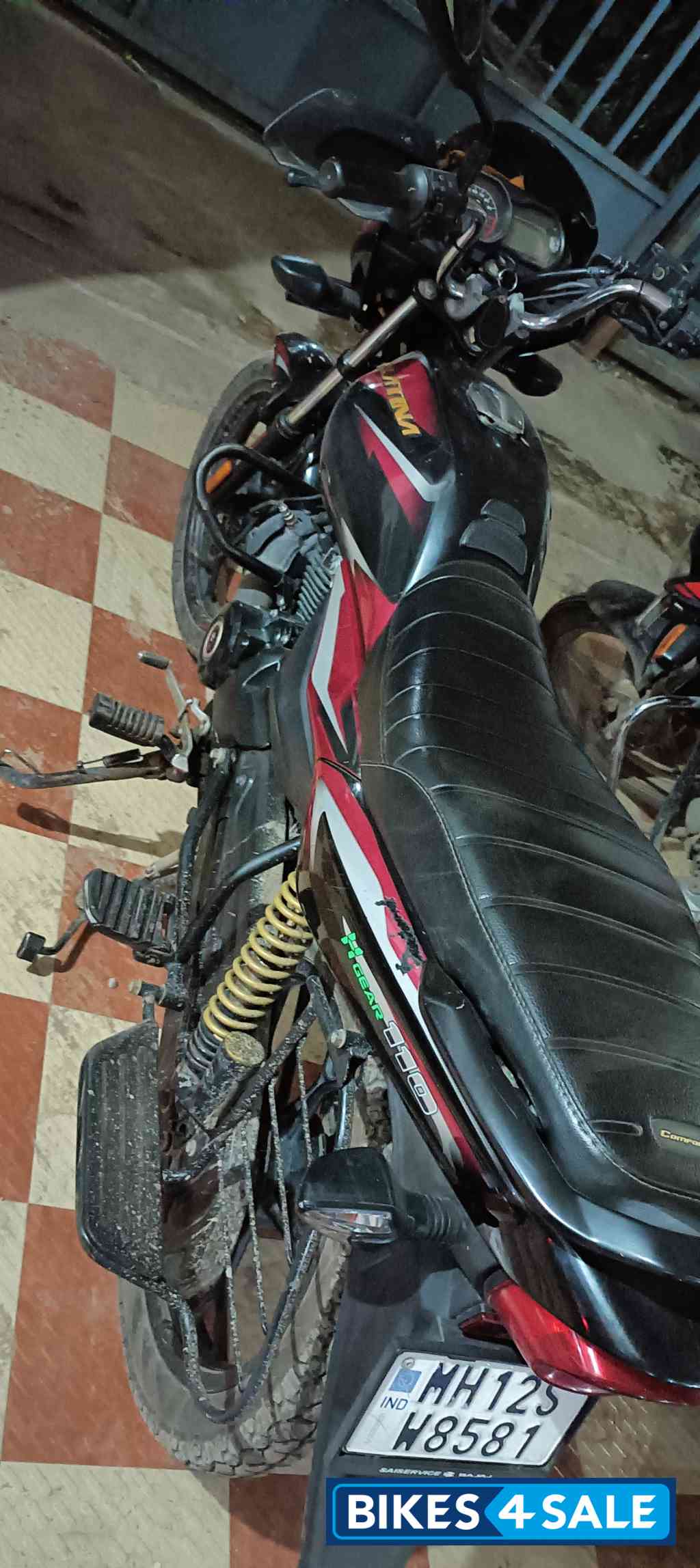 Bajaj Platina 110 H-Gear BS6