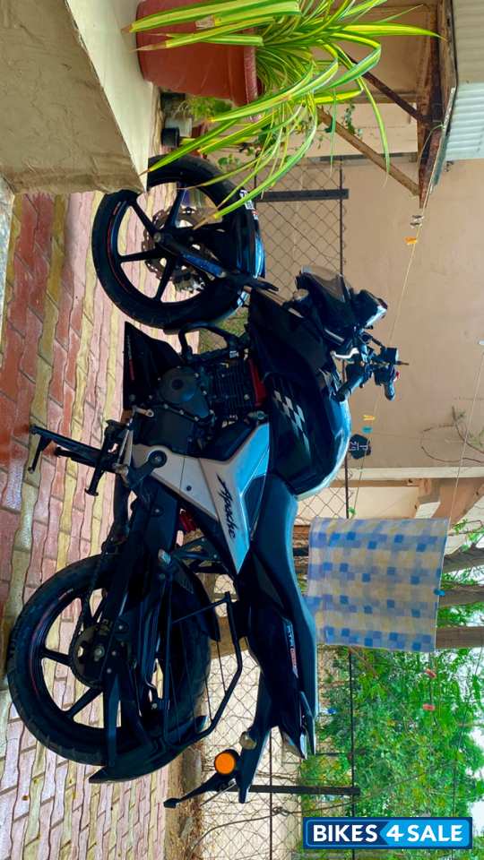 TVS Apache RTR 160 4V