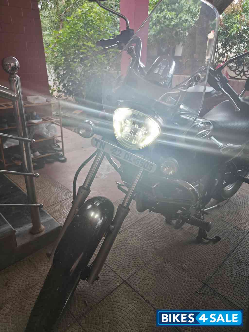 Black Bajaj Avenger Cruise 220 BS6