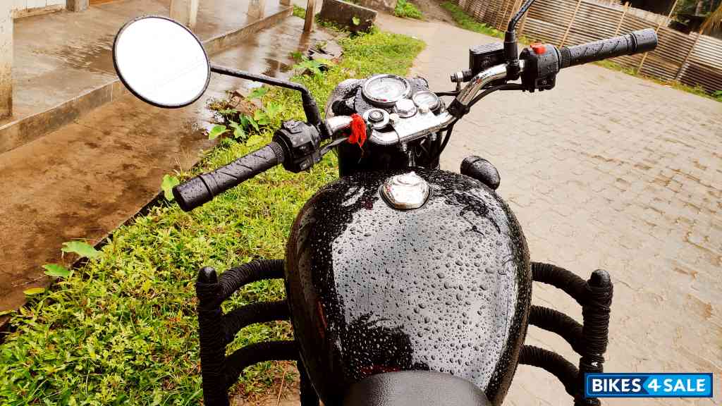 Black Pure Royal Enfield Classic 350 BS VI