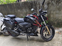 TVS Apache RTR 200 4V