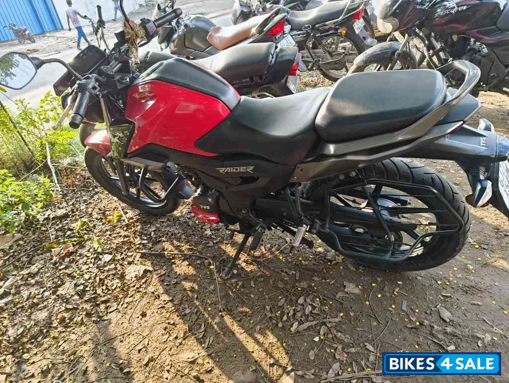 Red TVS Raider 125