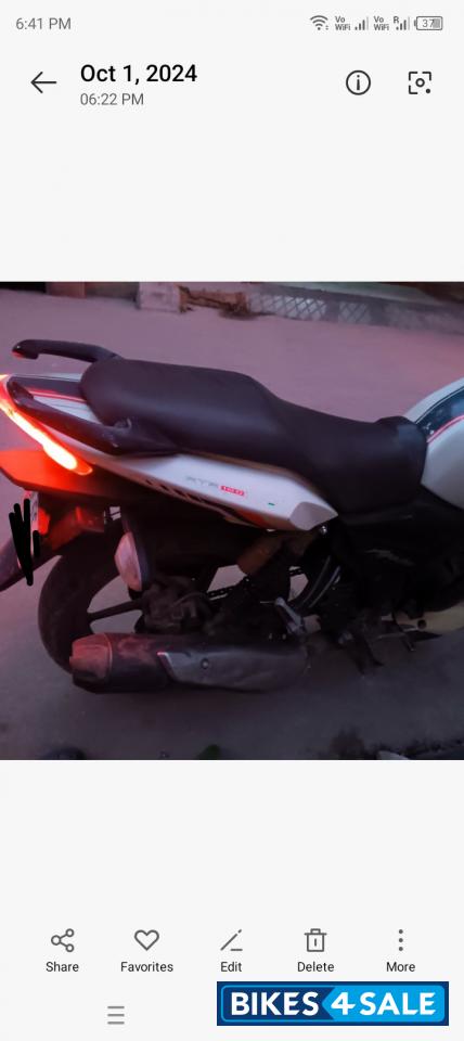 White TVS Apache RTR 180 ABS