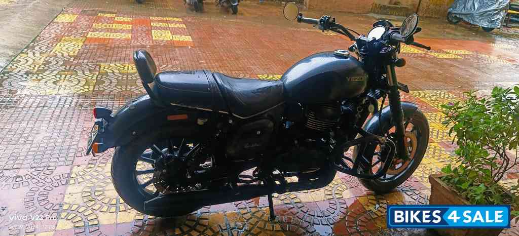 Yezdi Roadster Chrome