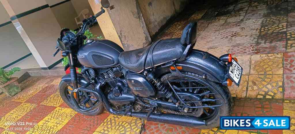 Yezdi Roadster Chrome Yezdi Roadster Chrome