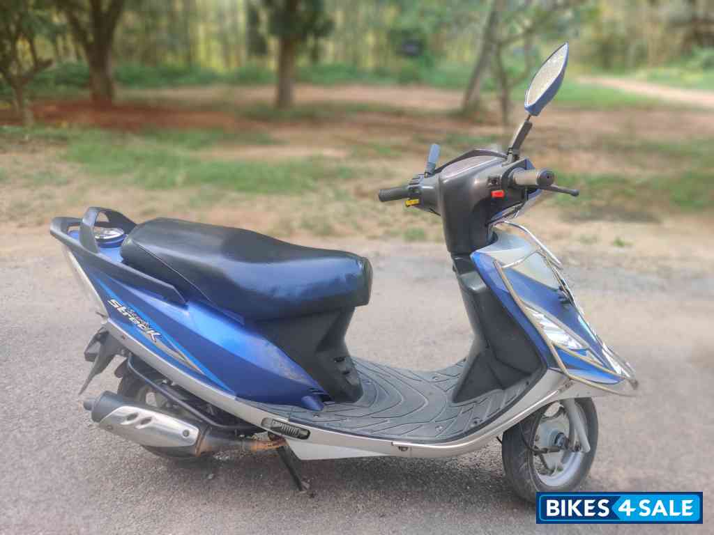 Blue TVS Scooty Streak