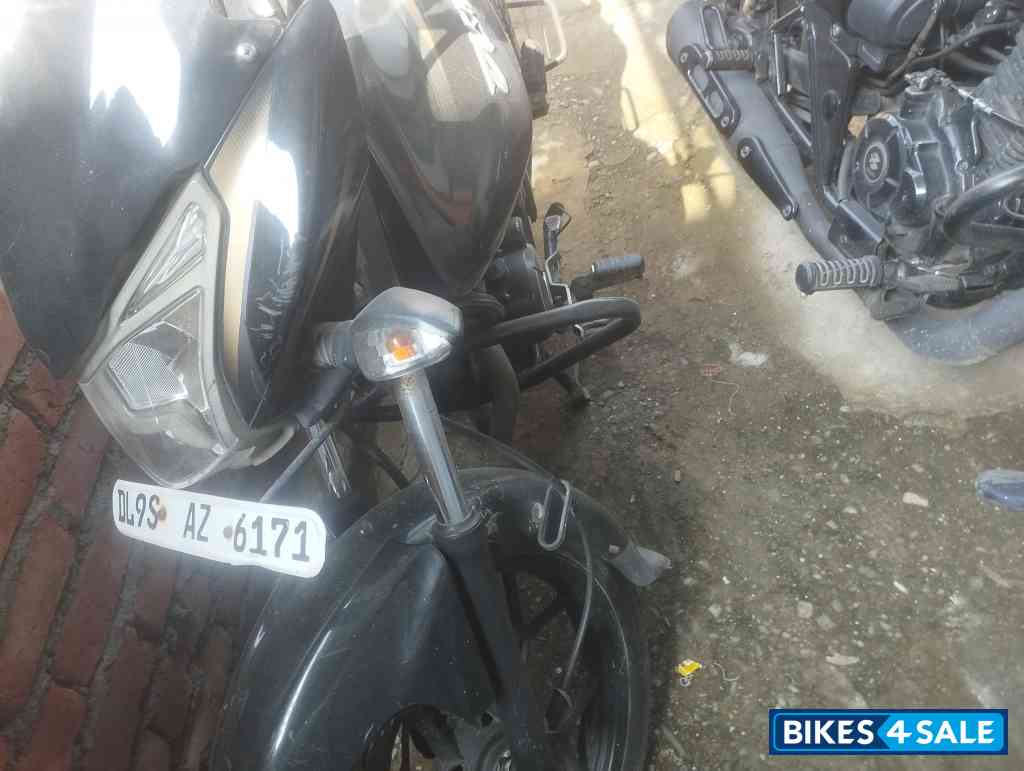 Bajaj Discover 150 S Bajaj Discover 150 S