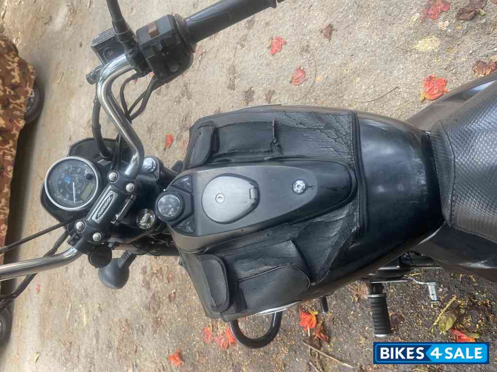 Bajaj Avenger Street 160
