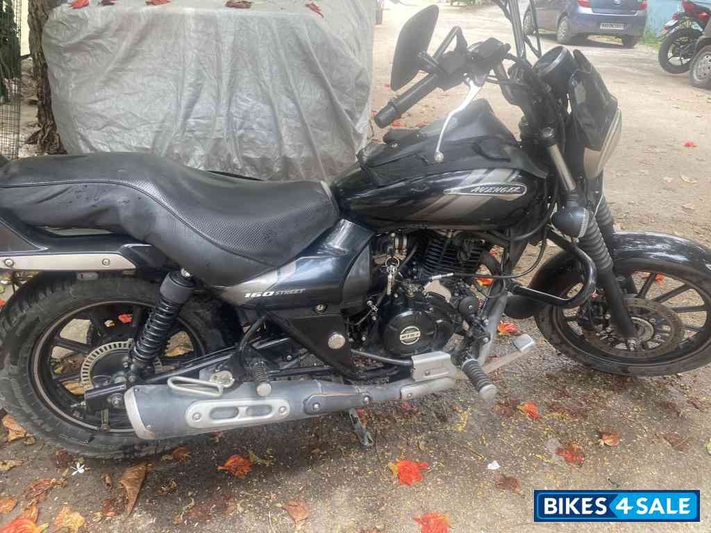 Bajaj Avenger Street 160