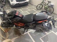 Black KTM Duke 250 2020