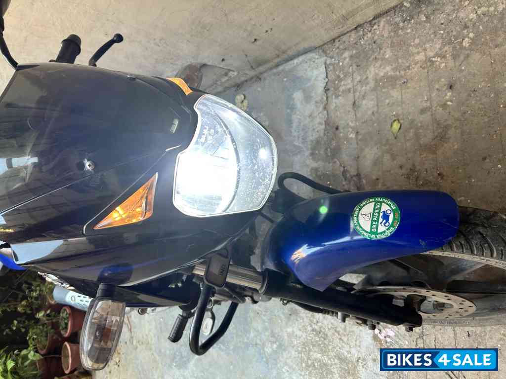 Blue And Black Bajaj Pulsar 150