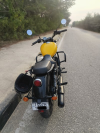 Yellow Royal Enfield Meteor 350 Fireball