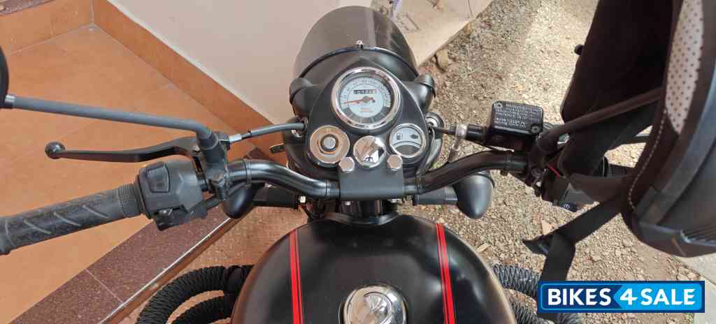 Stealth Black Royal Enfield Classic 350 Dual Channel BS6