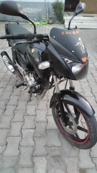 Black Bajaj Pulsar 150