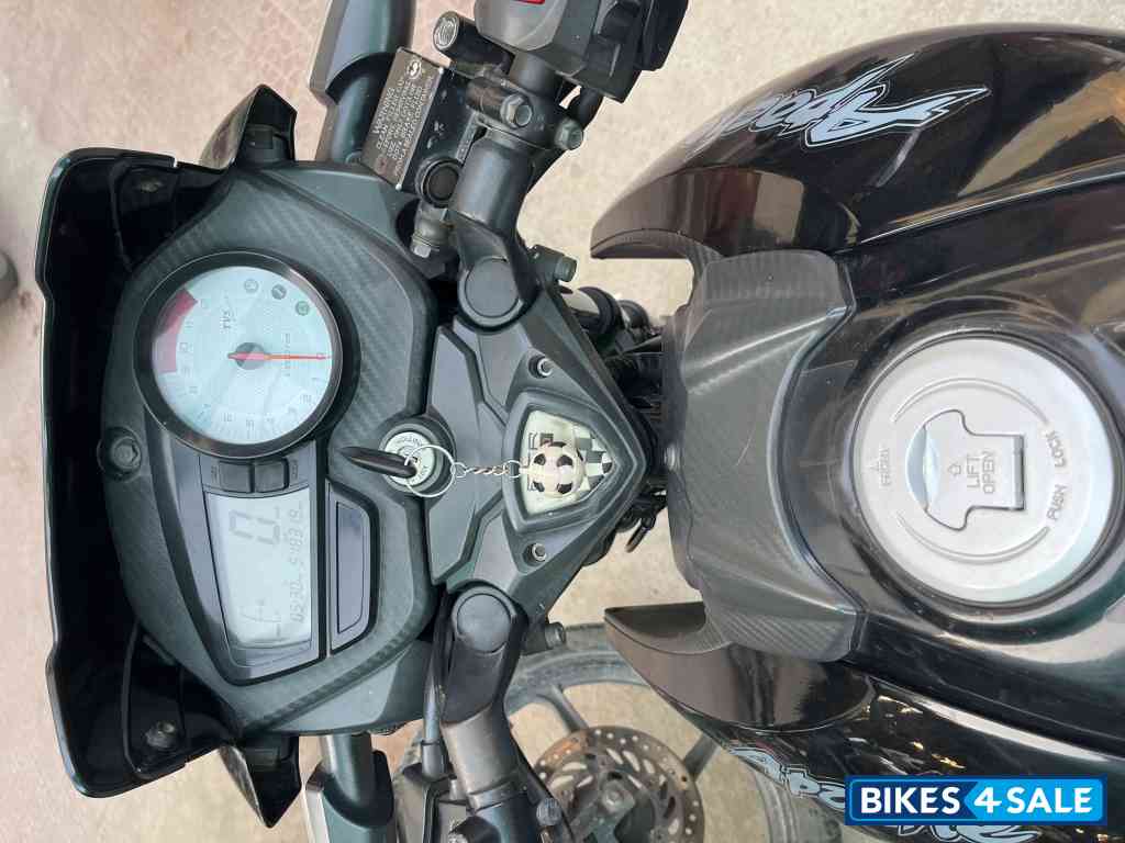 Black TVS Apache RTR 160 Black TVS Apache RTR 160