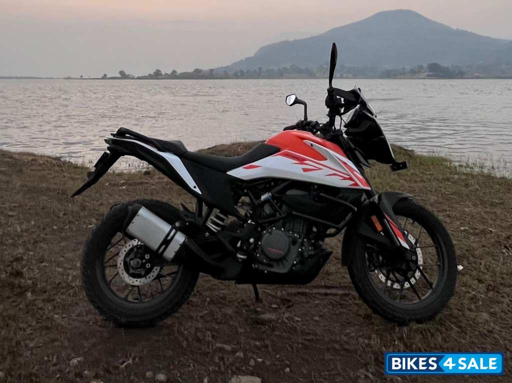 Orange KTM 250 Adventure 2022